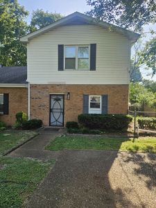226 Macfie Dr