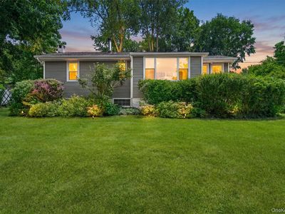 2 Rosemont Road