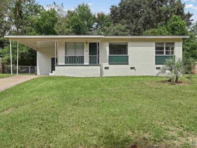 908 Blue Springs Dr