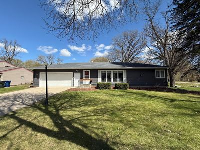 740 Springen Ave