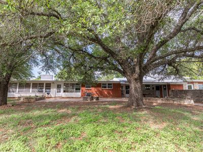 1025 S Us Highway 281