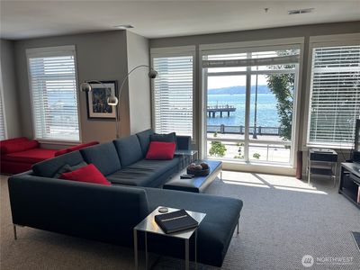 1950 Alaskan Way #227