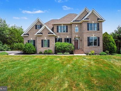75 Palace Dr