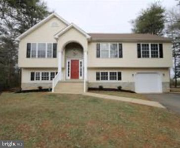 Property at 104 Carlyle Ct, Locust Grove, VA