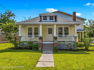 453 Bell Ave
