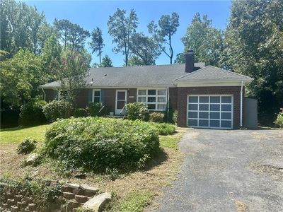 6513 Hagueman Dr
