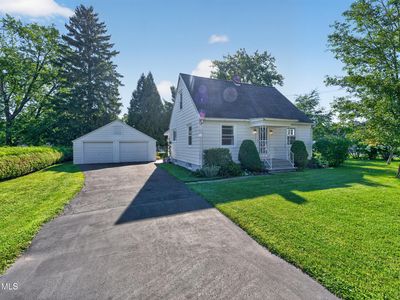 38 Pawling Avenue