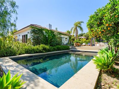 920 El Centro St