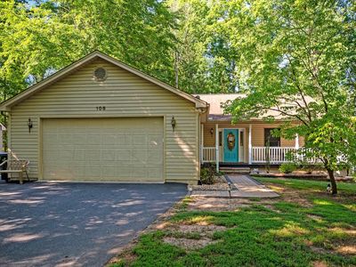 108 Winchester Ln