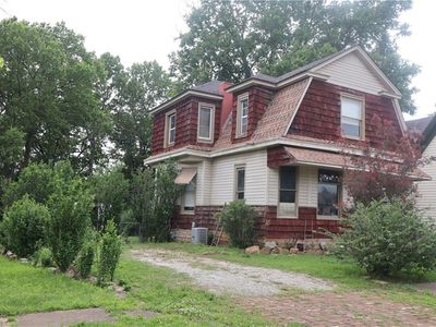 Property at 6 S Holbrook St, Fort Scott, KS
