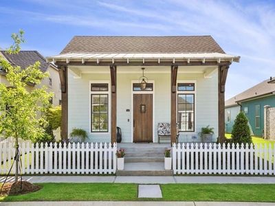 903 Beauregard Pkwy