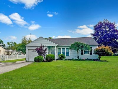 Property at 981 Cherokee Trl, Willoughby, OH