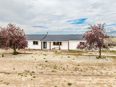 228 Lawndale Dr