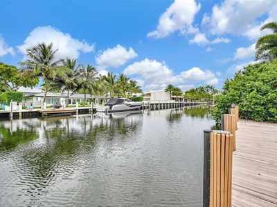 2311 Delmar Pl