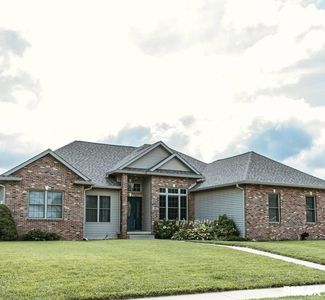 Property at 420 Dalhlia Dr, Chatham, IL