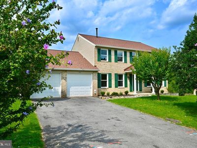 7421 Mahaska Dr