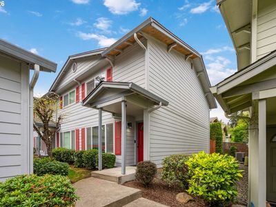 687 32nd St Unit 4