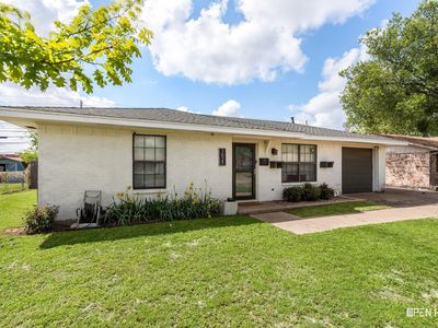3025 Cunningham Dr