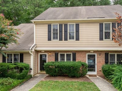 61 Crystal Oaks Ct