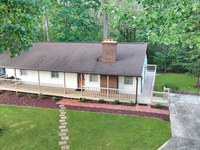 1111 Fairview Dr
