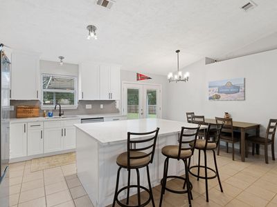 Property at 8816 Kiwi Pl, Navarre, FL