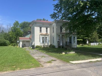9 Burns Holden Rd