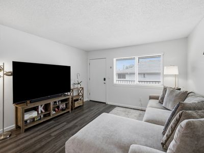 201 College Blvd E Unit 16