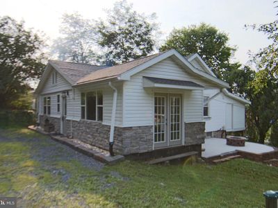 1035 State Rd