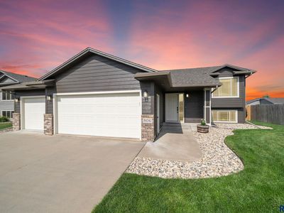 806 Rosewood Dr