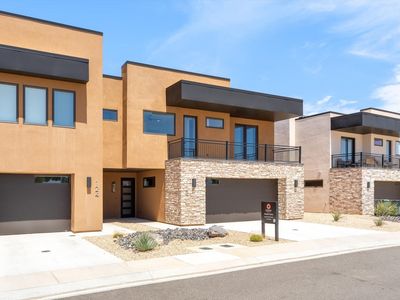 1624 W Ledges Pkwy #123