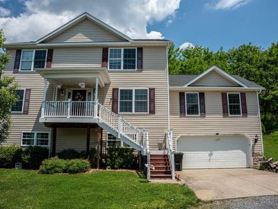 156 Auburn Dr