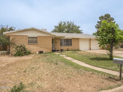 1025 Hickory Dr