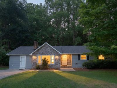 222 Pleasantview Dr