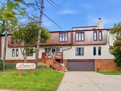 2802 E Lincoln St APT 1B