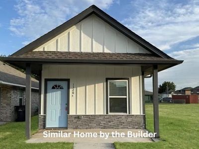 1820 SW North H Jones Ave