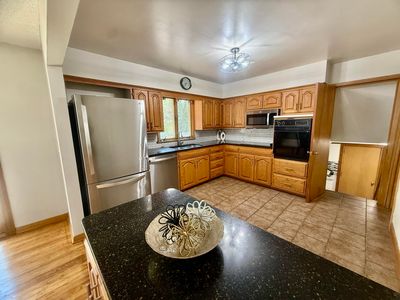 28 Crestwood Dr