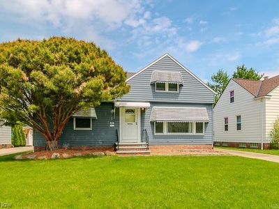 Property at 357 E 307th St, Willowick, OH