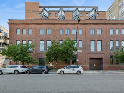 222 S Racine Ave APT 205