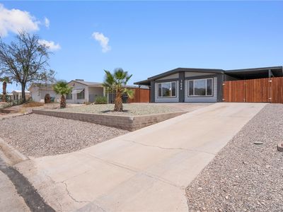 1644 Bluebonnet Blvd