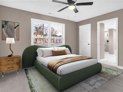 2000 E Washington St