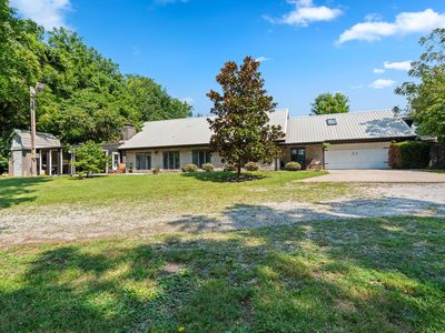 7327 W Farm Rd 88
