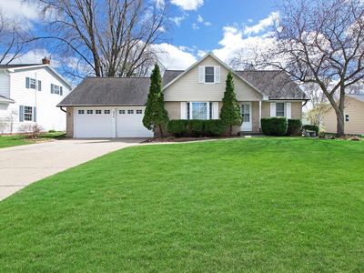 3018 GREENVIEW DRIVE