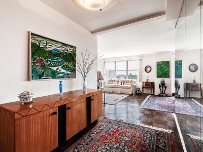 3935 Blackstone Ave APT 11G