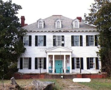 108 York St