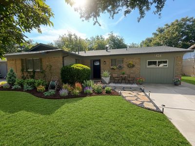 1424 E Parker Rd