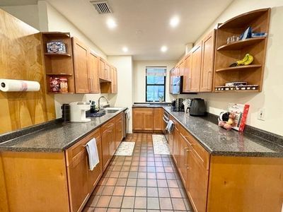 96 Gainsborough St Unit 103W