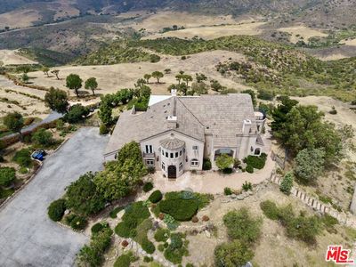 10827 Pacific View Dr