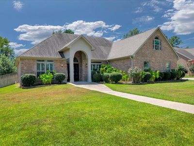 1105 Red Oak Ln
