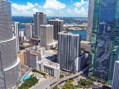151 SE 1st St APT 1003