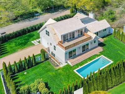 142 Shore Rd